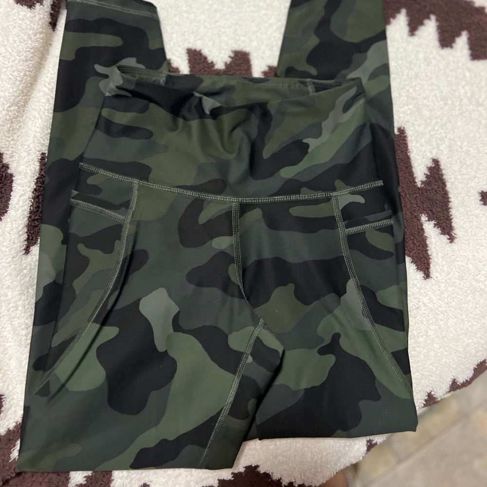 Old Navy Camo Leggings
